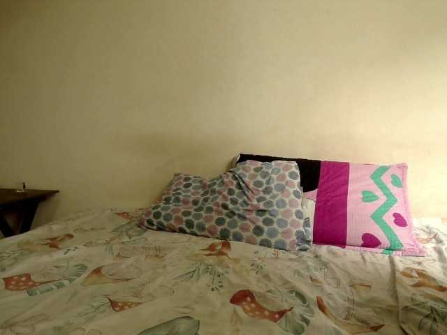 emmaherby1's BongaCams show and profile