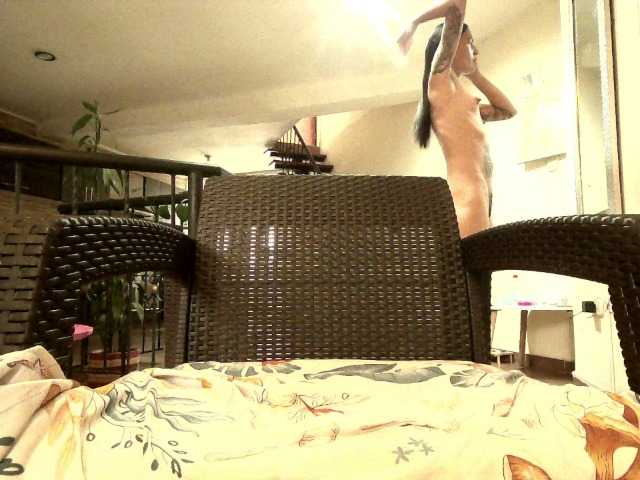 emmaherby1's BongaCams show and profile