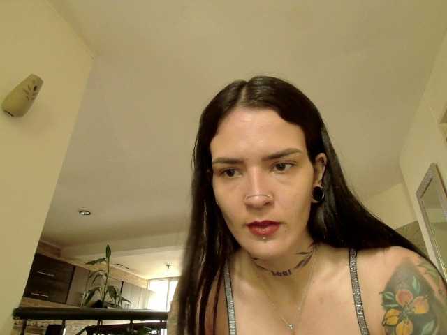 emmaherby1's BongaCams show and profile