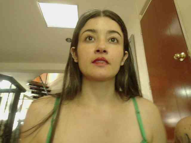 EmmaHerby1 webcam