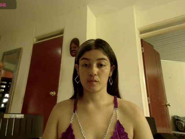 EmmaHerby1 webcam