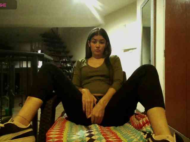 EmmaHerby1 webcam