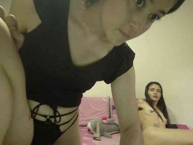 EmmaHerby1 webcam