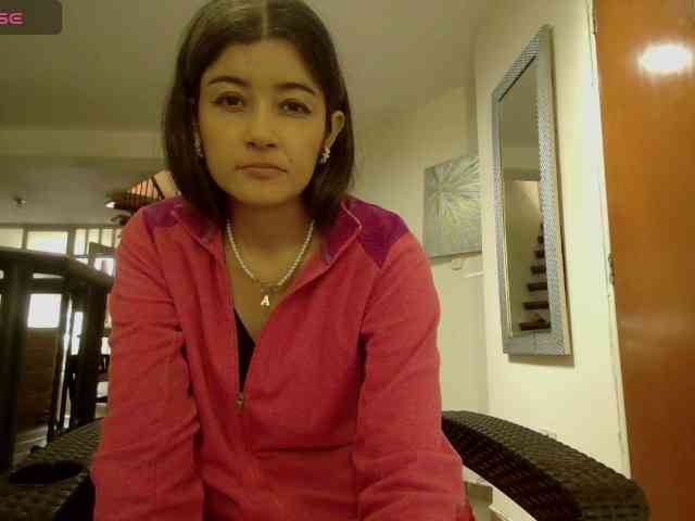 EmmaHerby1 webcam