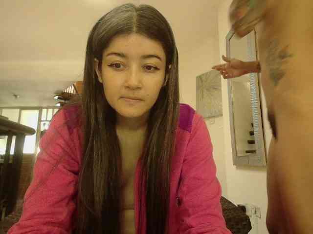 EmmaHerby1 webcam