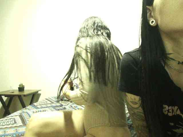 EmmaHerby1 webcam