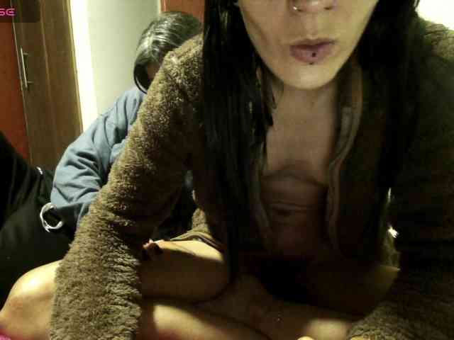 EmmaHerby1 webcam