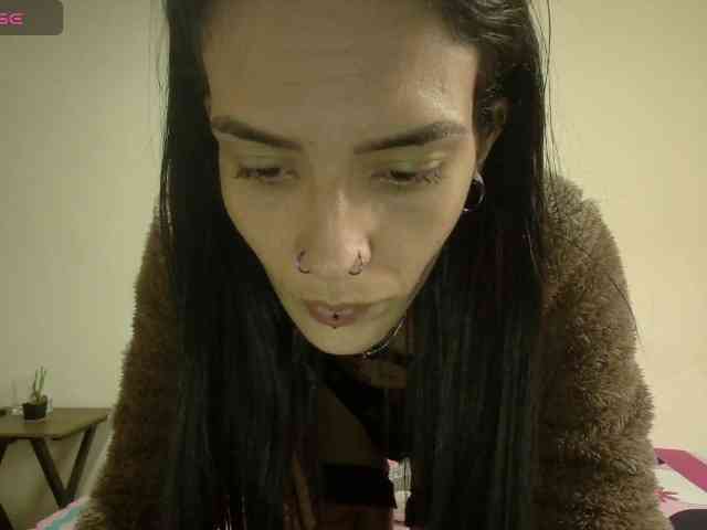 EmmaHerby1 webcam