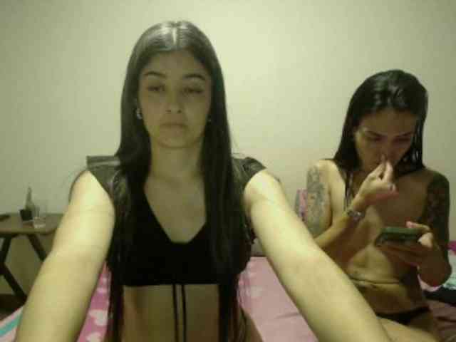 EmmaHerby1 webcam