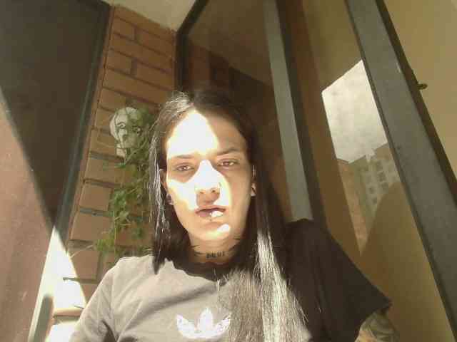 EmmaHerby1 webcam
