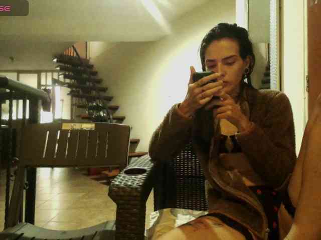 EmmaHerby1 webcam