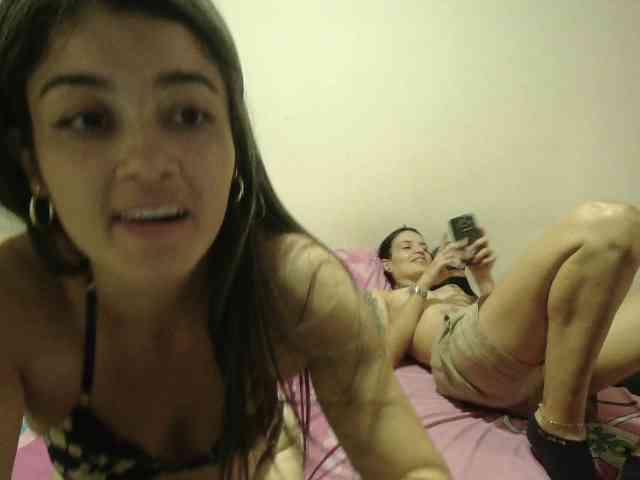 EmmaHerby1 webcam