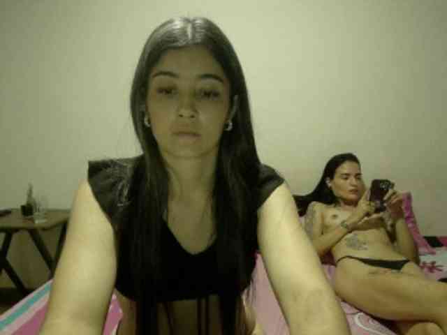 EmmaHerby1 webcam