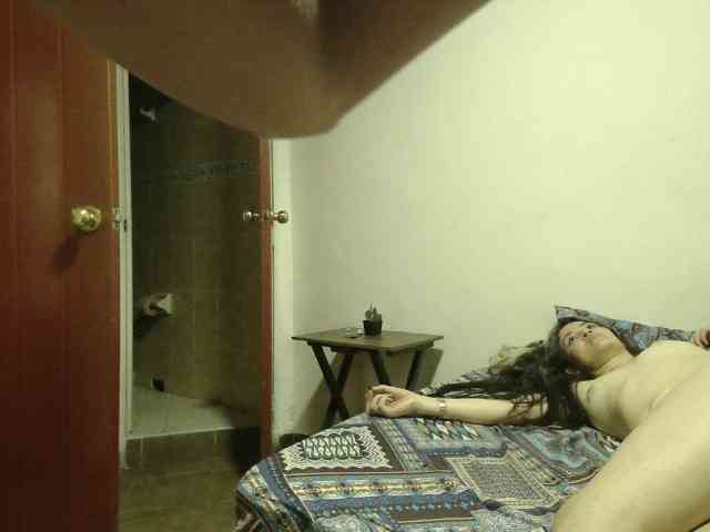 EmmaHerby1 webcam