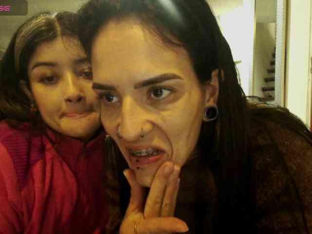 EmmaHerby1 webcam