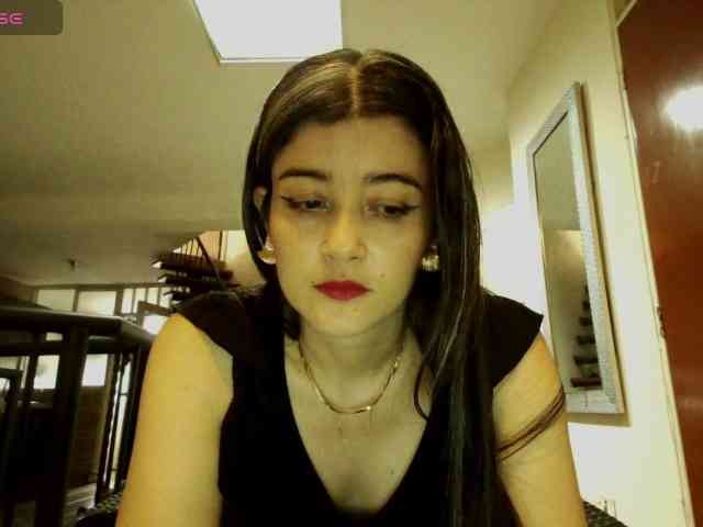 EmmaHerby1 webcam