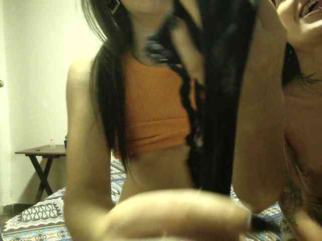 EmmaHerby1 webcam