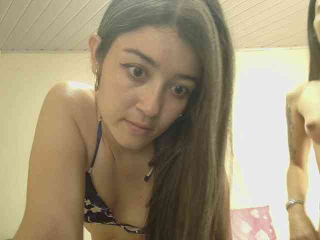EmmaHerby1 webcam