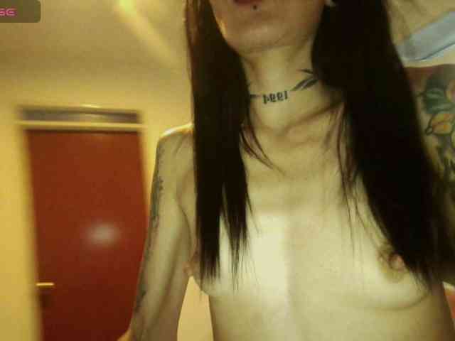 EmmaHerby1 webcam