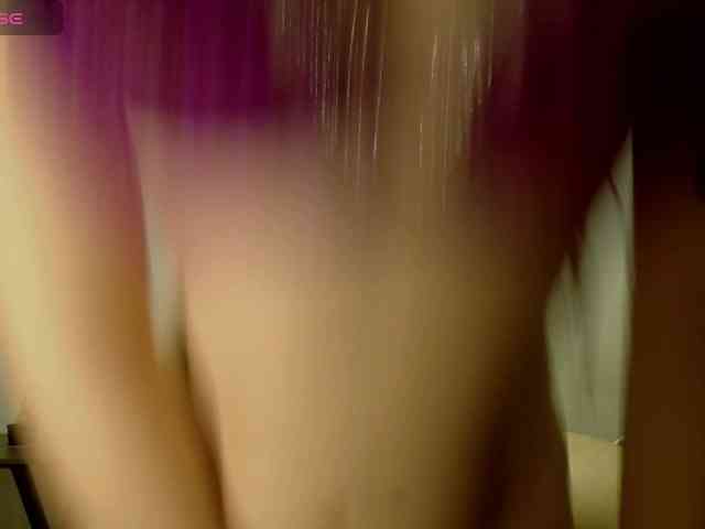 EmmaHerby1 webcam