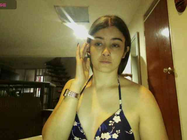 EmmaHerby1 webcam
