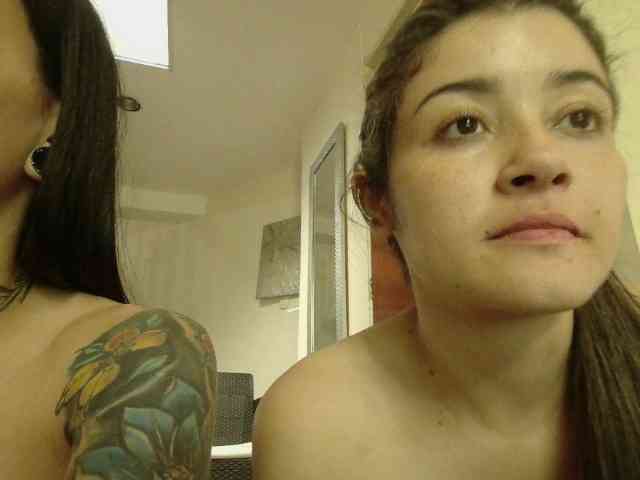 EmmaHerby1 webcam