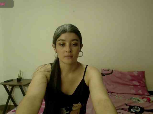 EmmaHerby1 webcam