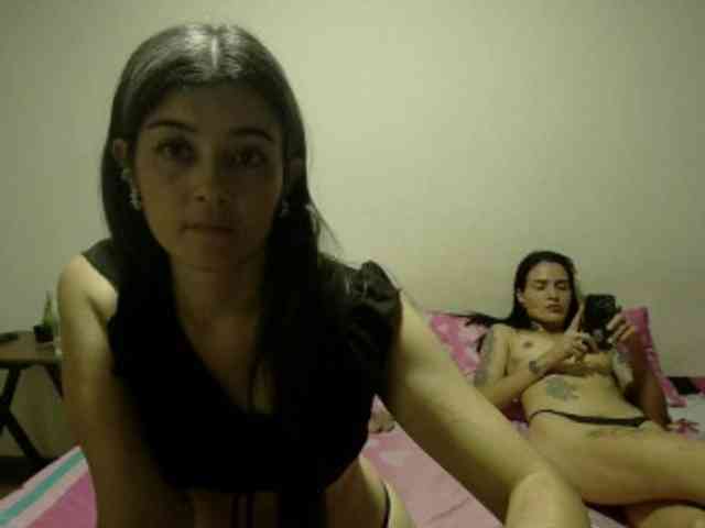 EmmaHerby1 webcam
