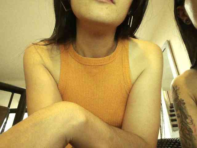 EmmaHerby1 webcam