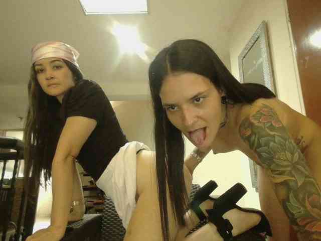 EmmaHerby1 webcam