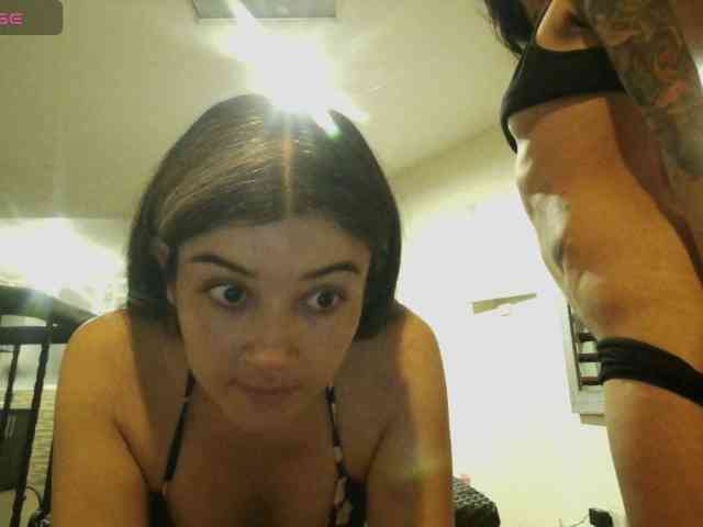 EmmaHerby1 webcam