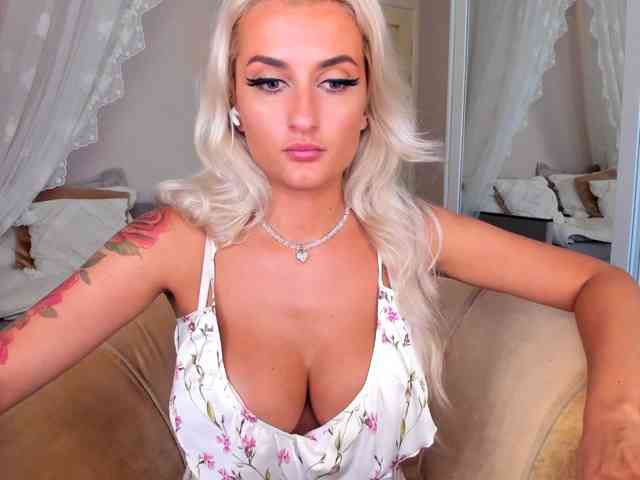 PamelaStars77 webcam