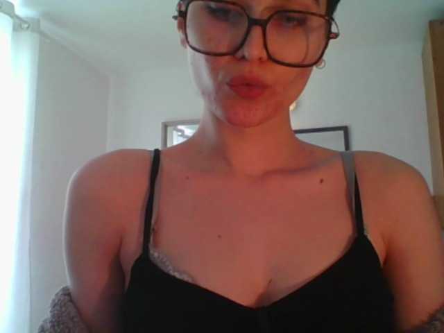 soft-sarah from BongaCams is Freechat
