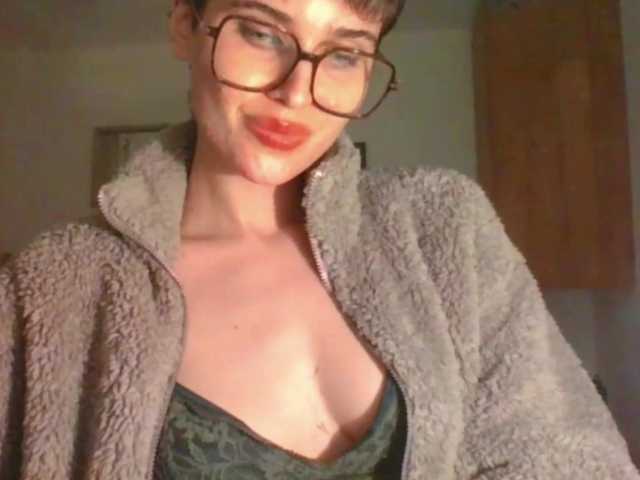 soft-sarah from BongaCams is Freechat