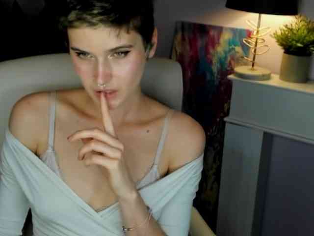 Soft-Sarah webcam