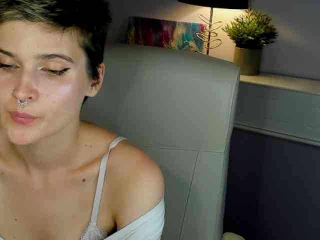 Soft-Sarah webcam