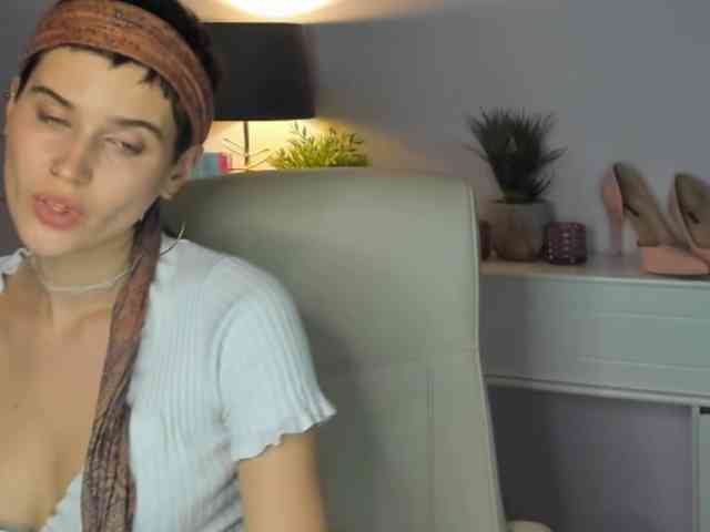 Soft-Sarah webcam