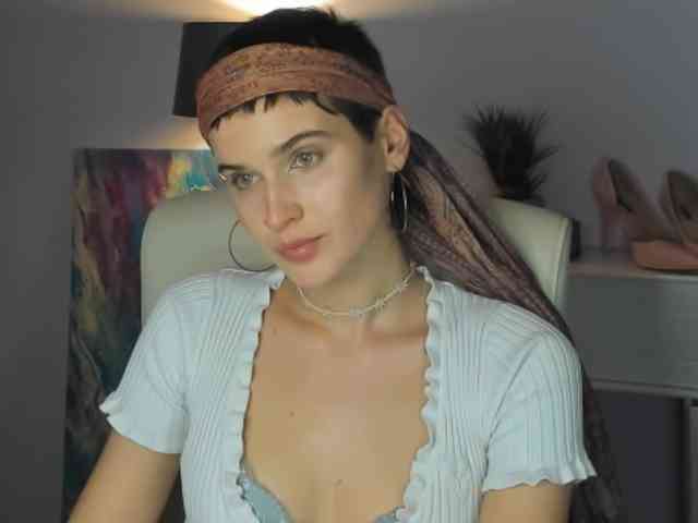 Soft-Sarah webcam