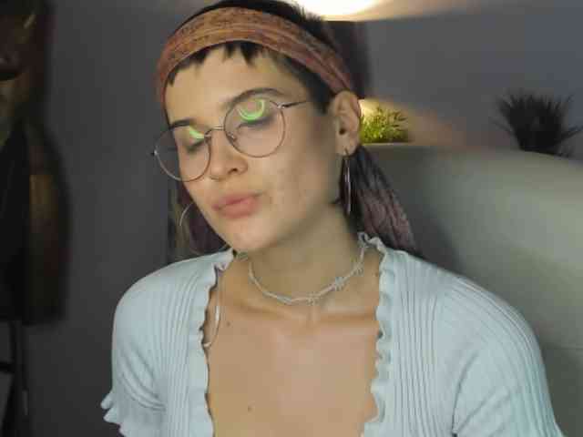 Soft-Sarah webcam