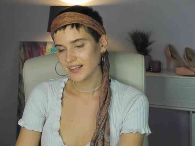 Soft-Sarah webcam