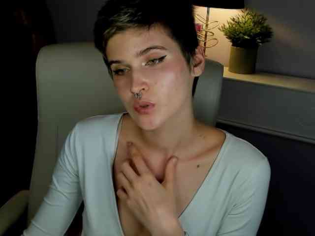 Soft-Sarah webcam