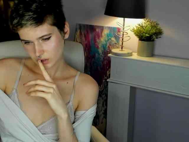 Soft-Sarah webcam