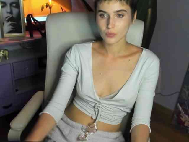 Soft-Sarah webcam