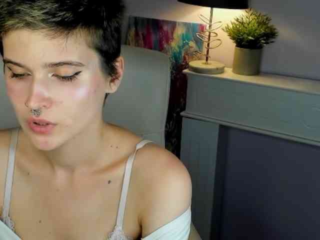 Soft-Sarah webcam
