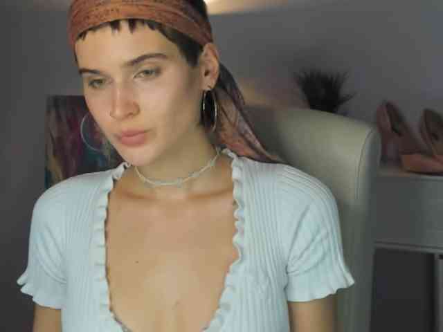 Soft-Sarah webcam