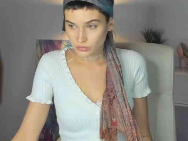 Soft-Sarah webcam