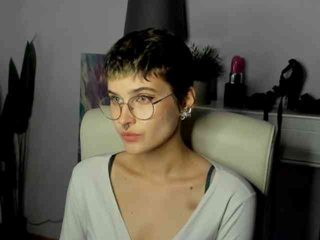 Soft-Sarah webcam