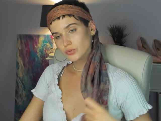 Soft-Sarah webcam