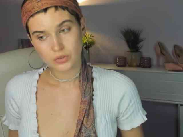 Soft-Sarah webcam