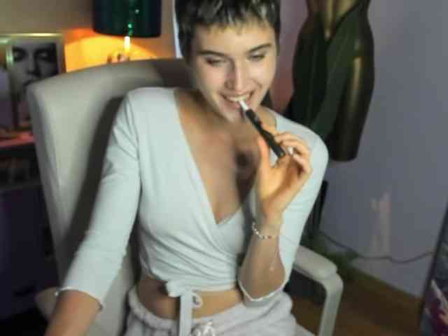 Soft-Sarah webcam